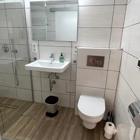Ferienwohnung/monteurwohnung In Ruhigem Innenhof Appartement Nörten-Hardenberg